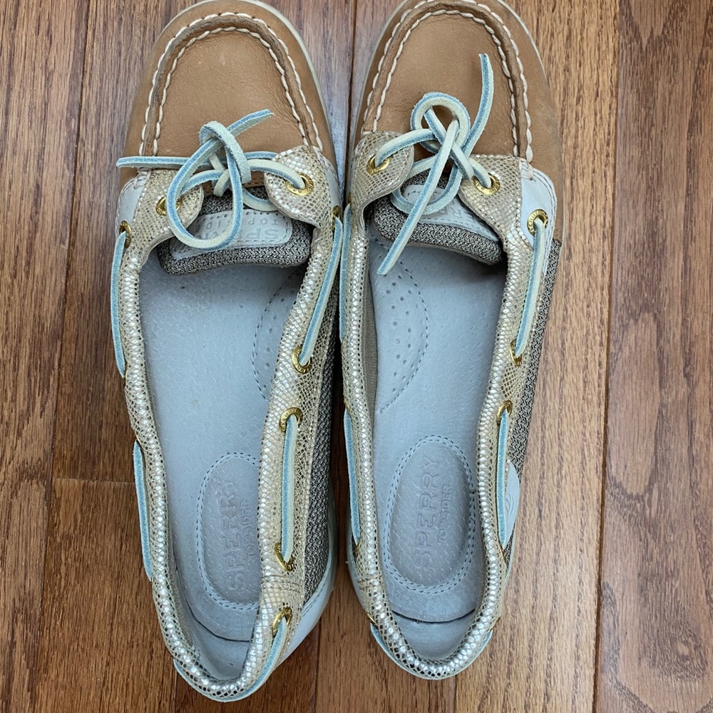 Sperry Women’s Size 7 tan and gold